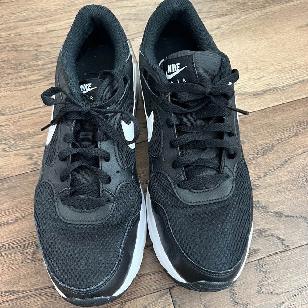 Men’s Nike Air Max - Black/White - 10.5 - GUC - Picture 6 of 6